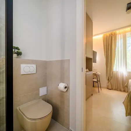 Kostela Luxury بيت ضيافة