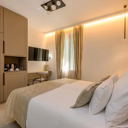 Kostela Luxury بيت ضيافة سبليت