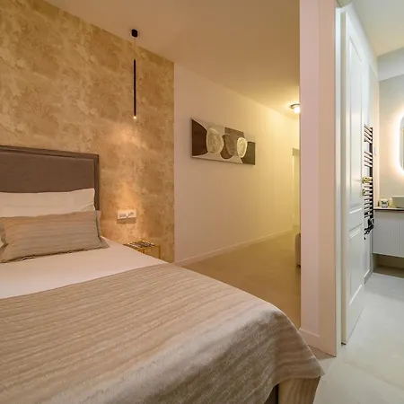 Kostela Luxury بيت ضيافة 4*