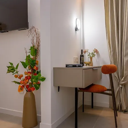 بيت ضيافة Kostela Luxury 4*